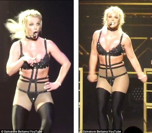 Britney Spears táo bạo mặc đồ như nội y trình diễn nóng bỏng - ảnh 2