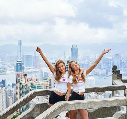 Thiên thần nội y Martha Hunt-Josephine Skriver khoe sắc ở Hồng Kông - ảnh 11
