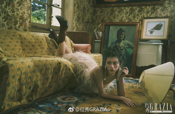 Siêu mẫu ngã sấp ở show Victoria’s Secret 'mình hạc xương mai' gợi cảm - ảnh 10