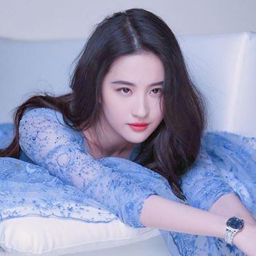 Hé lộ hình ảnh đầu tiên của Lưu Diệc Phi trong bom tấn ‘Hoa Mộc Lan’ - ảnh 6