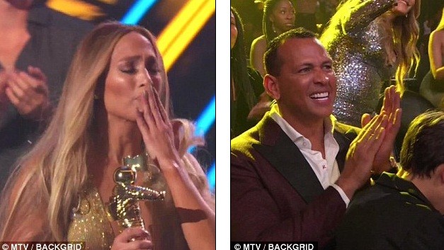 Ngưỡng mộ Jennifer Lopez U50 vẫn bốc lửa đầy quyến rũ - ảnh 21