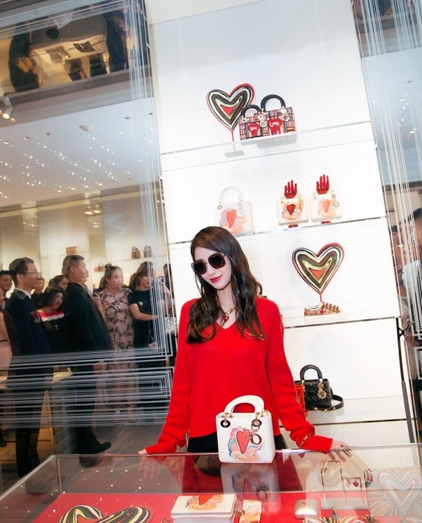 Chán làm búp bê công chúa, Angelababy hóa tiểu thư quý tộc xưa - ảnh 19