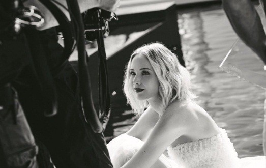 ‘Mỹ nhân lộ ảnh nóng’ Jennifer Lawrence quá đỗi gợi tình - ảnh 7