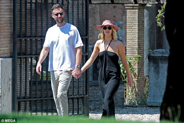 ‘Mỹ nhân lộ ảnh nóng’ Jennifer Lawrence quá đỗi gợi tình - ảnh 11