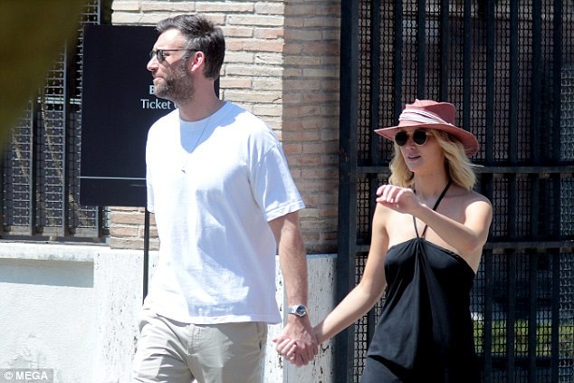 ‘Mỹ nhân lộ ảnh nóng’ Jennifer Lawrence quá đỗi gợi tình - ảnh 12