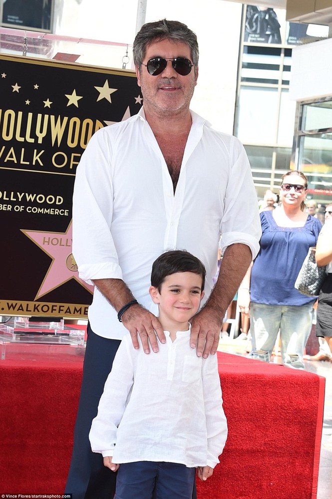 Giám khảo khó tính Simon Cowell nhận sao trên Đại lộ Danh vọng - ảnh 13