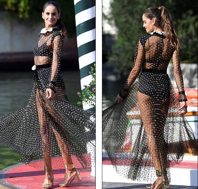 Mỹ nhân xứ Samba Izabel Goulart lấp ló nội y với đầm voan xuyên thấu - ảnh 3
