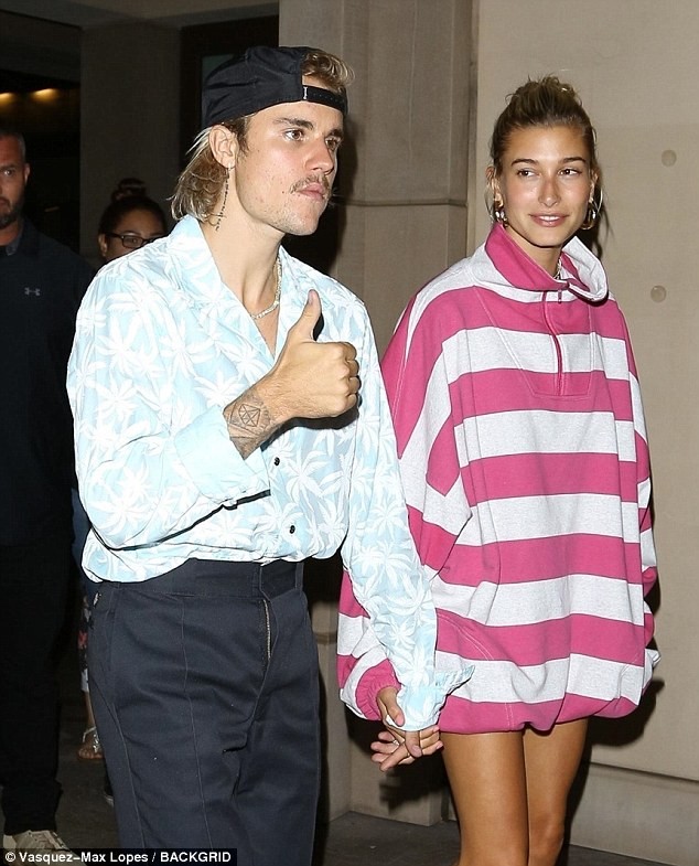 Hailey Baldwin chân dài gợi cảm bên Justin Bieber ‘già như ông chú' - ảnh 7