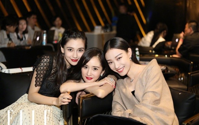 Angelababy ‘lột xác’ với ảnh tóc tém trong bồn tắm - ảnh 11