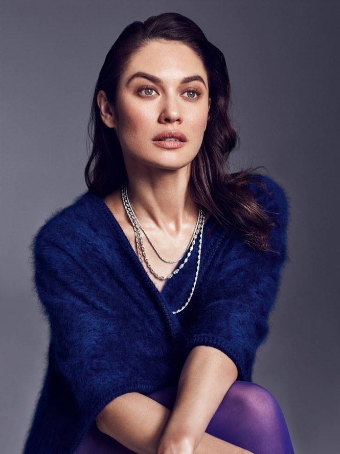 Olga Kurylenko Từ Bond Girl Nong Bỏng đến Bong Hồng Ben Mr Bean Giải Tri Bao điện Tử Tiền Phong