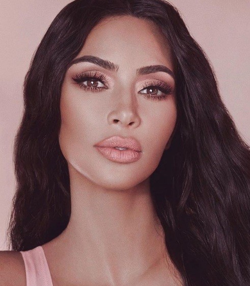 Kim Kardashian khoe dáng ‘đồng hồ cát’ trứ danh ở New York - ảnh 8