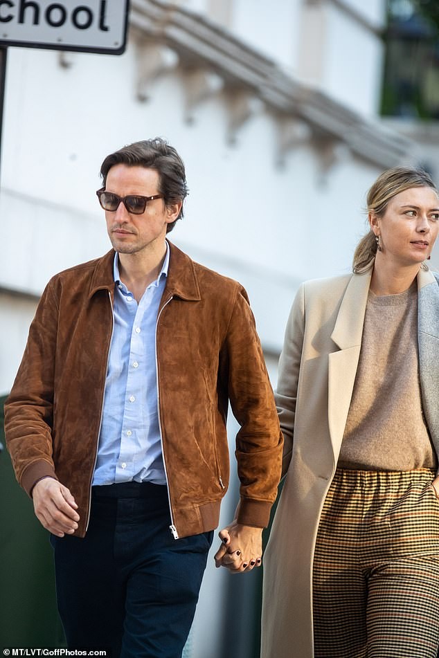 Mỹ nhân quần vợt Maria Sharapova công khai yêu bạn trai triệu phú - ảnh 5