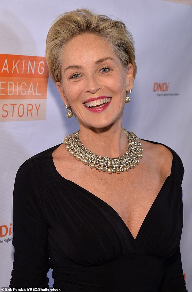 Minh tinh ‘Bản năng gốc’ Sharon Stone 60 tuổi vẫn quá trẻ đẹp - ảnh 2