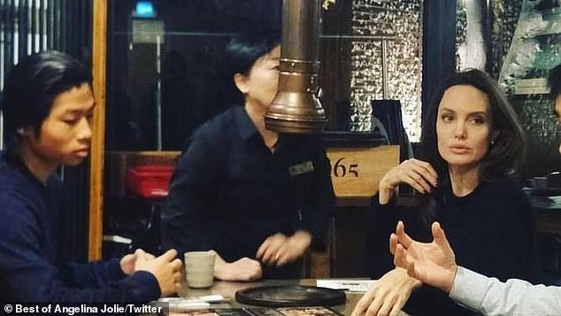 Angelina Jolie tìm trường đại học cho con trai ở Hàn Quốc - ảnh 3