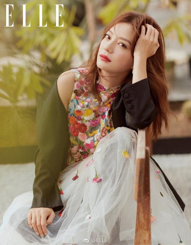 Triệu Vy trẻ đẹp rạng ngời ở tuổi tứ tuần - ảnh 5