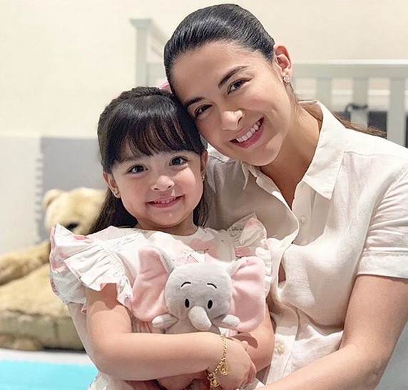 Cận ngày sinh con, 'mỹ nhân đẹp nhất Philippines' vẫn xinh đẹp rạng rỡ - ảnh 7