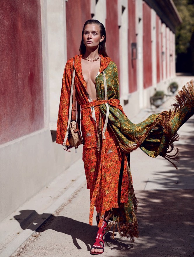 Thiên thần nội y Josephine Skriver siêu quyến rũ ở lễ hội âm nhạc Mỹ - ảnh 13