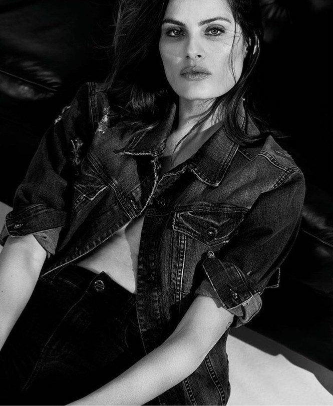 Mỹ nhân Brazil Isabeli Fontana bán nude đầy cuốn hút - ảnh 10