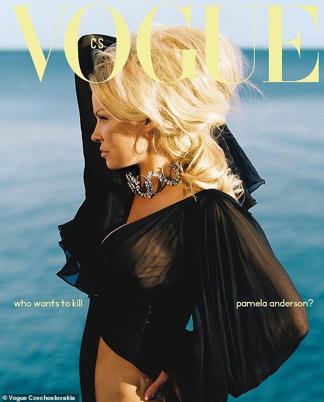 'Quả bom gợi cảm' Pamela Anderson ngoài ngũ tuần vẫn rực lửa - ảnh 6