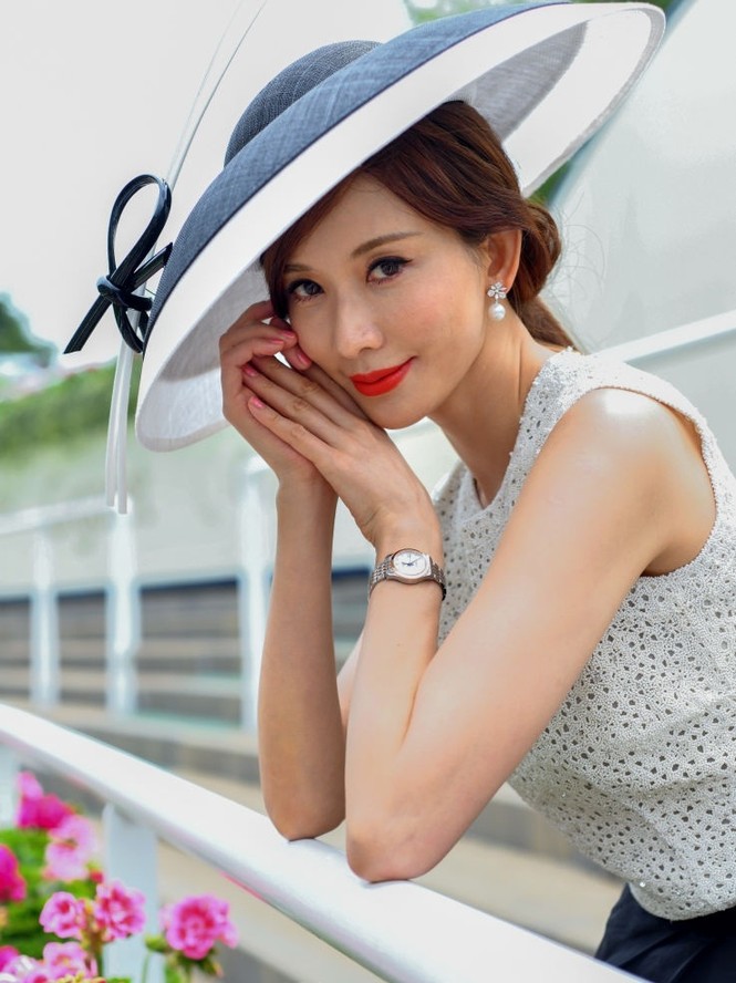Lâm Chí Linh sang chảnh thanh lịch ở Anh - ảnh 7