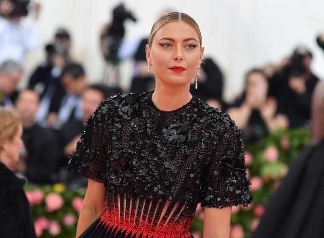 'Búp bê Nga' Maria Sharapova diện bikini thả dáng ở Ý - ảnh 10