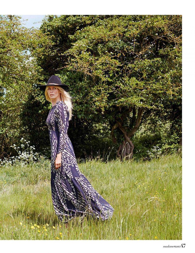 Siêu mẫu huyền thoại Claudia Schiffer U50 trẻ đẹp thon thả bất ngờ - ảnh 12
