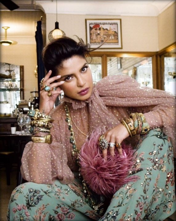 Mê đắm sắc vóc quyến rũ của hoa hậu thế giới Priyanka Chopra - ảnh 6