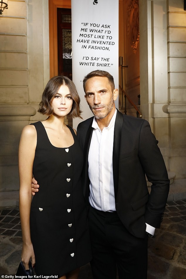 Siêu mẫu 1m88 Karlie Kloss diện váy hở ngực, đọ sắc con gái Cindy Crawford - ảnh 7