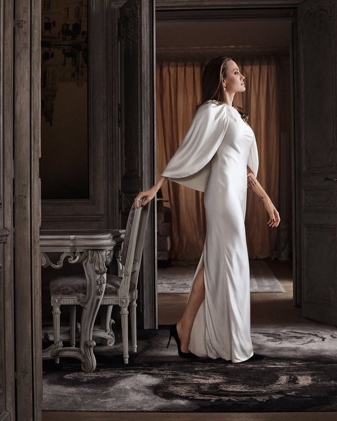 Angelina Jolie: Đẳng cấp quyến rũ khó ai sánh kịp - ảnh 3