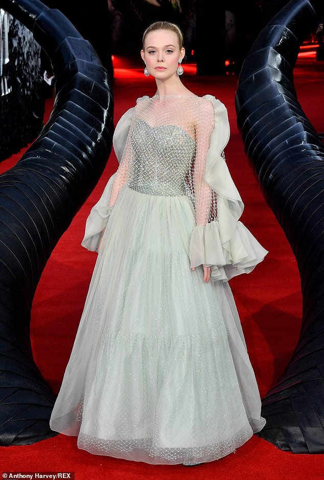 Diễn viên 9x Elle Fanning đẹp như công chúa bước ra từ cổ tích - ảnh 3