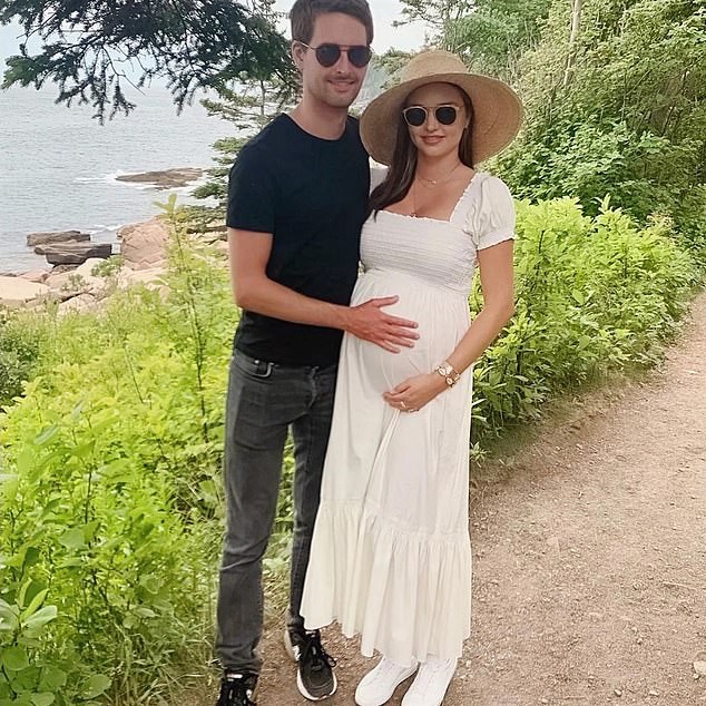 Thiên thần nội y Miranda Kerr sinh con trai thứ 3 - ảnh 3