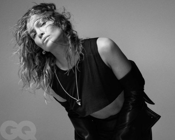 Jennifer Lopez mặt mộc khác lạ, e ép ngực căng đầy - ảnh 5