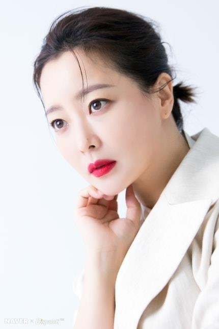 Ngỡ ngàng nhan sắc tuổi 43 của nữ thần sắc đẹp xứ Hàn Kim Hee Sun - ảnh 6