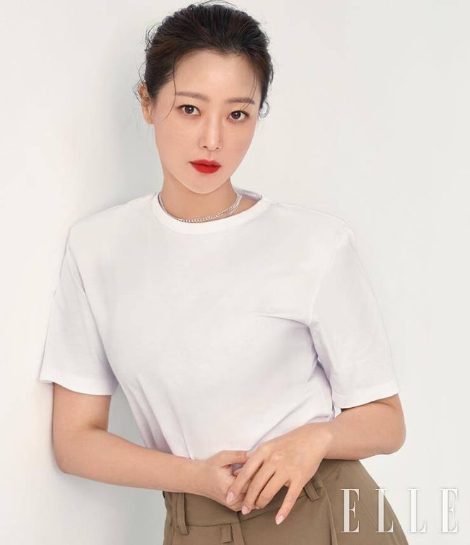 Ngỡ ngàng nhan sắc tuổi 43 của nữ thần sắc đẹp xứ Hàn Kim Hee Sun - ảnh 7