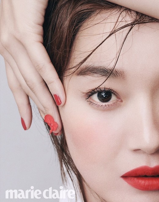 Nhan sắc không tuổi của 'hồ ly 9 đuôi' xứ Hàn Shin Min Ah - ảnh 4