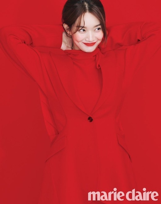 Nhan sắc không tuổi của 'hồ ly 9 đuôi' xứ Hàn Shin Min Ah - ảnh 1
