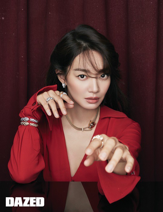 Nhan sắc không tuổi của 'hồ ly 9 đuôi' xứ Hàn Shin Min Ah - ảnh 11