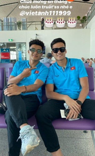 Đoàn Văn Hậu đón năm mới ở Berlin, Đức Chinh và U23 check-in Thái Lan - ảnh 6
