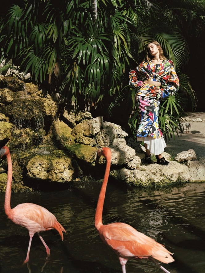 Gigi Hadid bán nude ngực trần táo bạo - ảnh 10