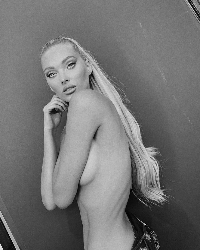 Những khoảnh khắc gợi cảm 'nhức mắt' của thiên thần nội y Elsa Hosk - ảnh 2