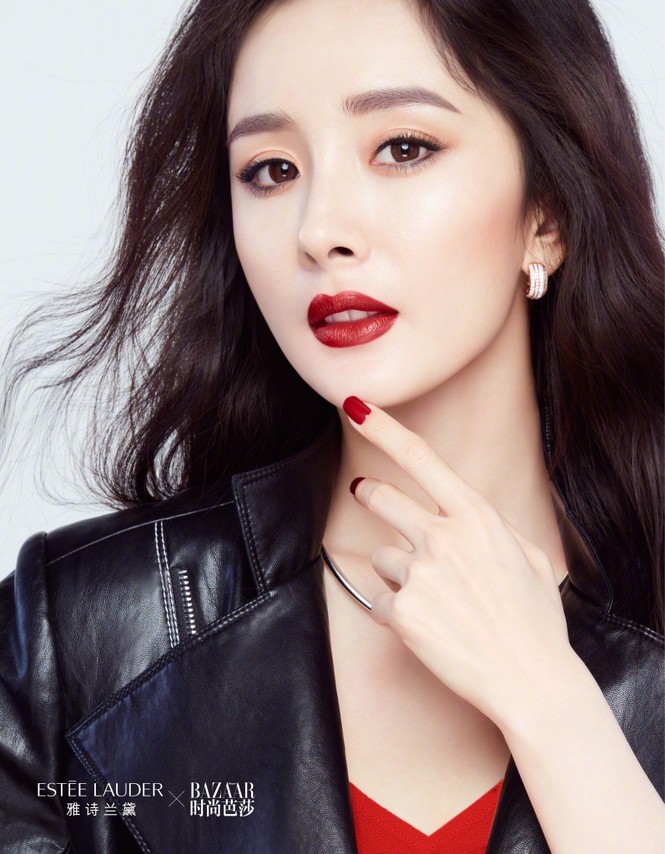 Dương Mịch son đỏ quá đỗi xinh đẹp yêu kiều đầu năm - ảnh 5