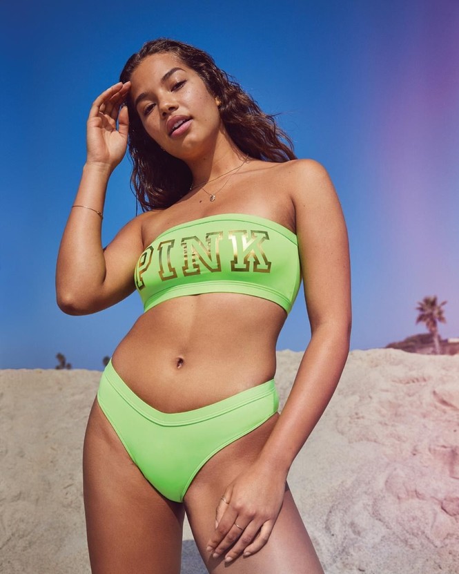 Dàn mỹ nhân chân dài Victoria’s Secret dáng tuyệt đẹp trên biển - ảnh 12