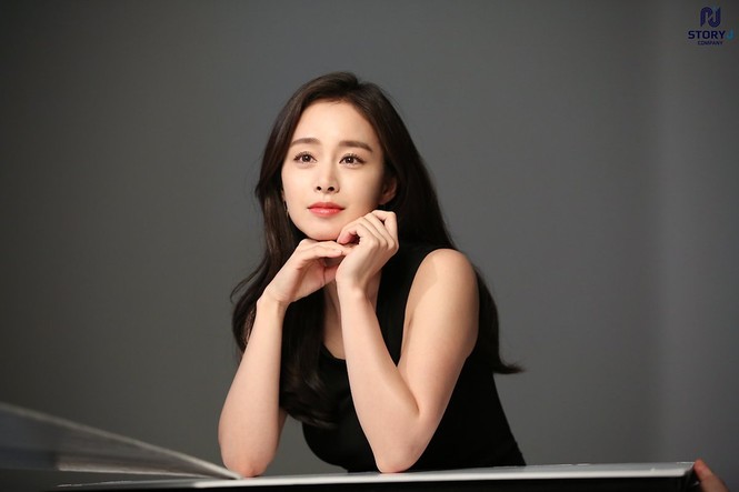 Kim Tae Hee trẻ đẹp như ở tuổi đôi mươi dù sắp tứ tuần - ảnh 6
