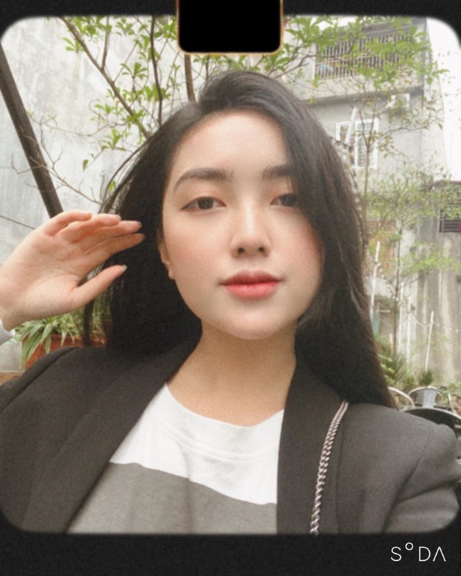 Vợ chồng Duy Mạnh, bạn gái Đức Chinh, Hòa Minzy háo hức đón Valentine - ảnh 4
