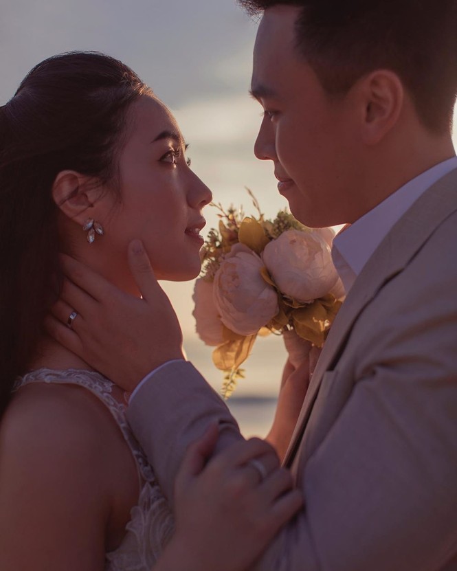 Vợ chồng Duy Mạnh, bạn gái Đức Chinh, Hòa Minzy háo hức đón Valentine - ảnh 12