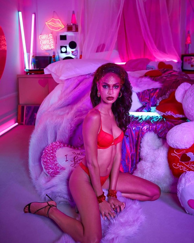 Mê mẩn thân hình hoàn hảo của siêu mẫu Joan Smalls - ảnh 4