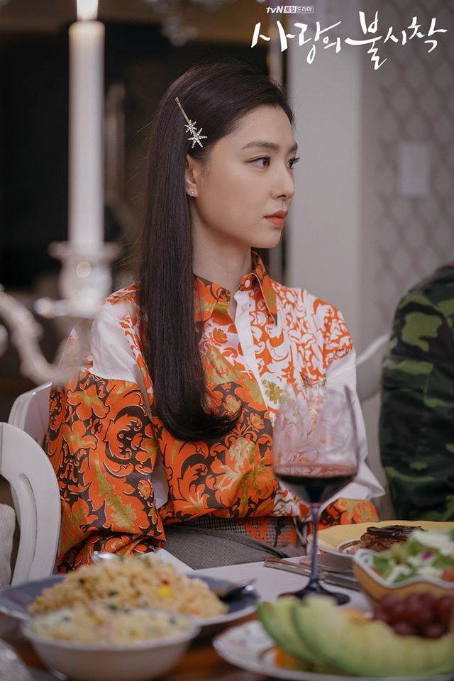 Nhan sắc và thần thái đỉnh cao của 'chị đại Triều Tiên Seo Dan' - ảnh 1