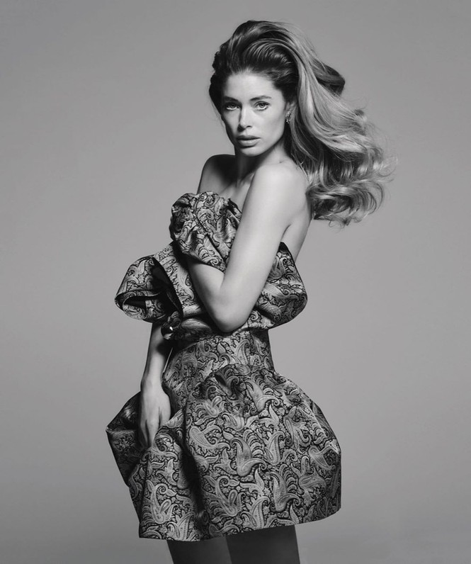 Mê đắm đường cong 'gây mê' của bóng hồng Hà Lan Doutzen Kroes - ảnh 2