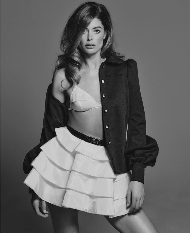 Mê đắm đường cong 'gây mê' của bóng hồng Hà Lan Doutzen Kroes - ảnh 1