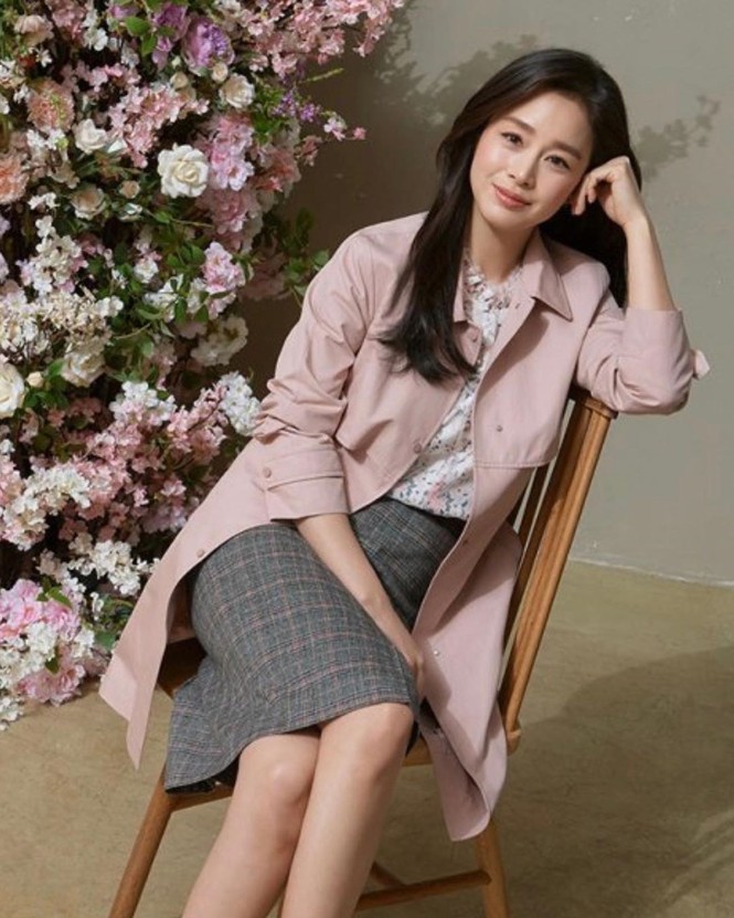 Kim Tae Hee xinh đẹp rạng ngời tựa nữ thần - ảnh 12